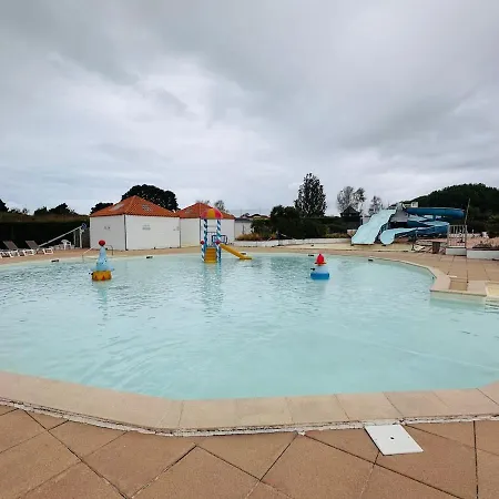 Apparemment Cosy Et Au Calme Vue Sur Le Golf * Talmont-Saint-Hilaire