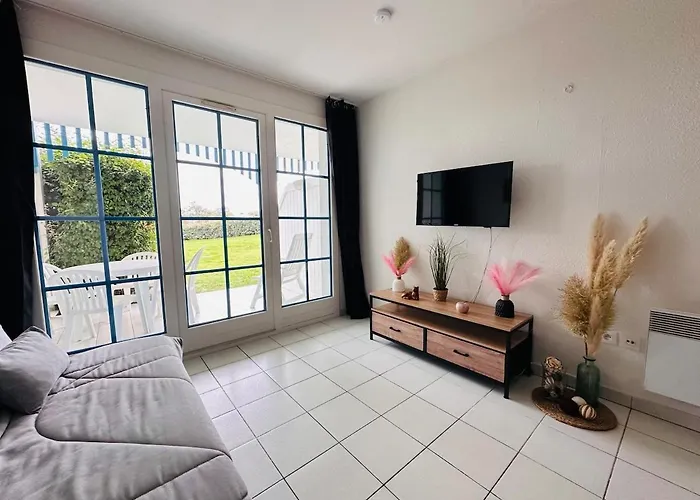 Apparemment Cosy Et Au Calme Vue Sur Le Golf * Talmont-Saint-Hilaire