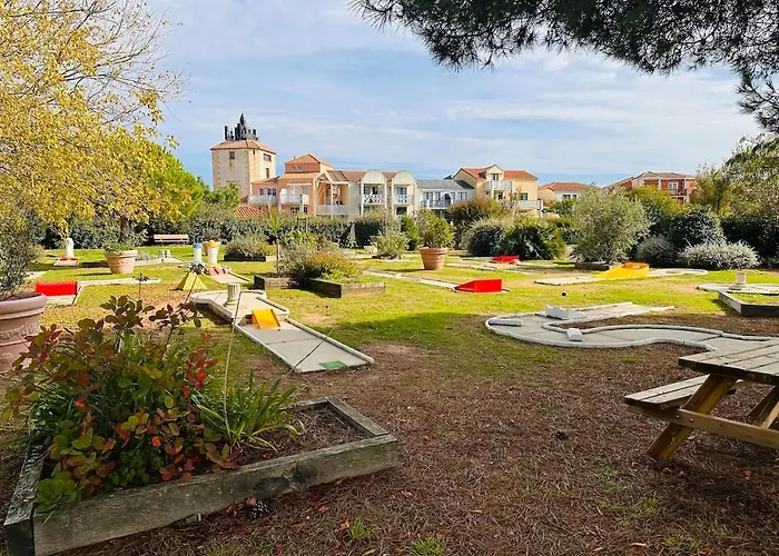 Apparemment Cosy Et Au Calme Vue Sur Le Golf * Talmont-Saint-Hilaire