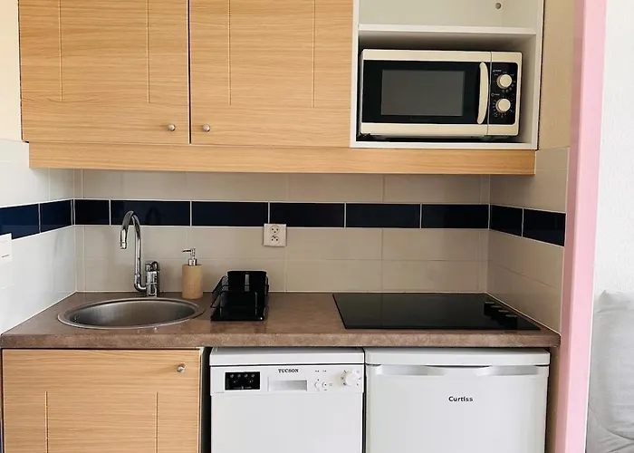 Apparemment Cosy Et Au Calme Vue Sur Le Golf Appartement