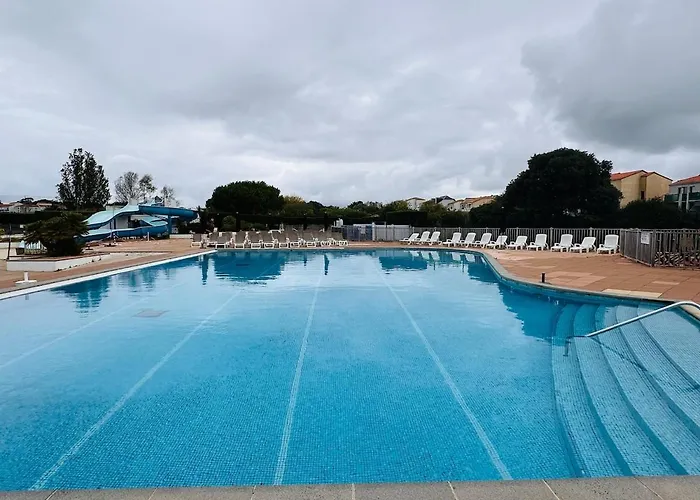 Apparemment Cosy Et Au Calme Vue Sur Le Golf * Talmont-Saint-Hilaire